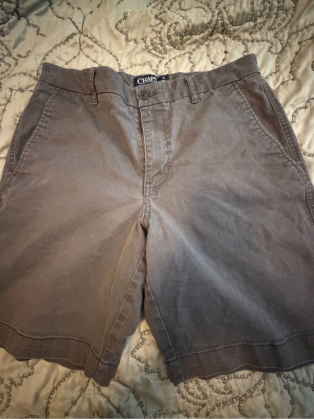 Chaps Men's Gray Flat Front Shorts